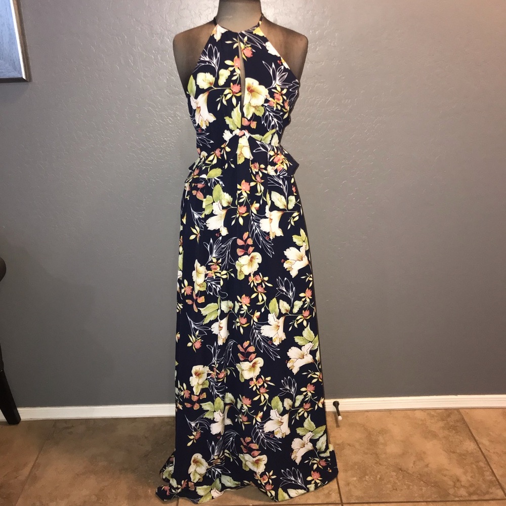Long Lucy Paris Floral Dress - Picture 2 of 6